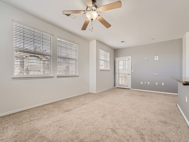 Building Photo - Large 2BR/2B Condo with Private Attached G...