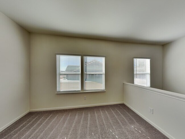 Foto del edificio - 1525 Brooksland Pl