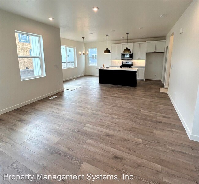 Building Photo - 3 br, 2.5 bath House - 1536 N 1190 E