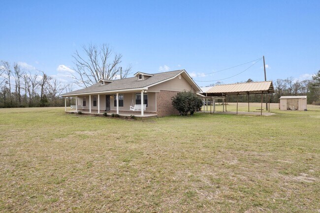 Foto del edificio - HOME FOR RENT ON 17 ACRES