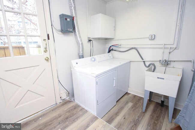 Foto del edificio - 44-46 S 3rd St