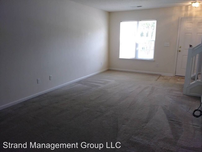 Building Photo - 2 br, 1.5 bath House - 1085 Pinnacle Lane