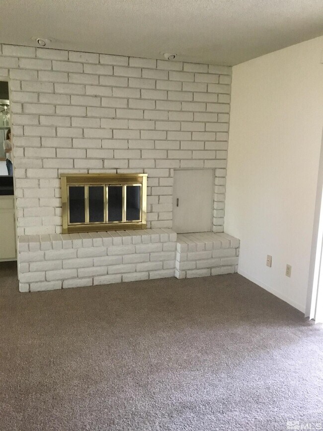 Building Photo - 1760 Hunter Lake Dr