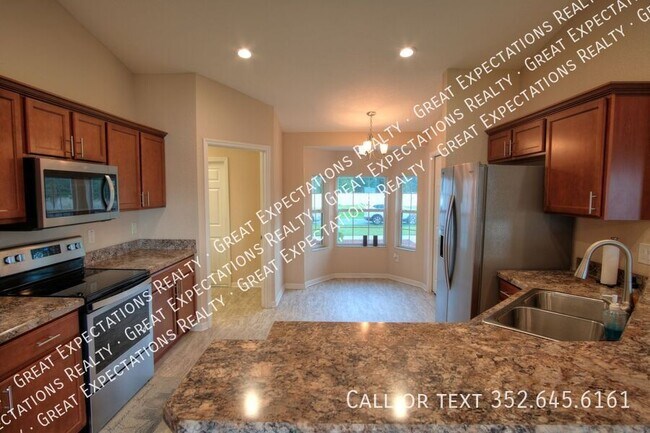 Building Photo - 11302 SW 62nd Cir