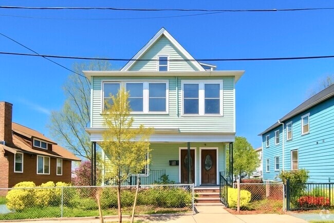 Building Photo - 33 Farragut Ave