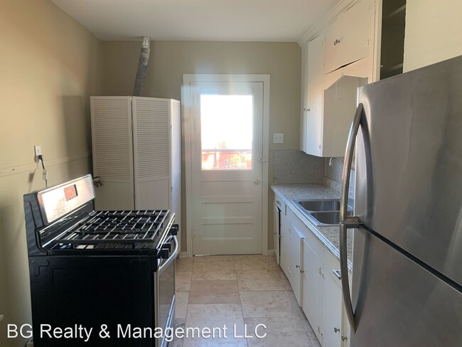 Building Photo - 2 br, 1 bath House - 3009 June St