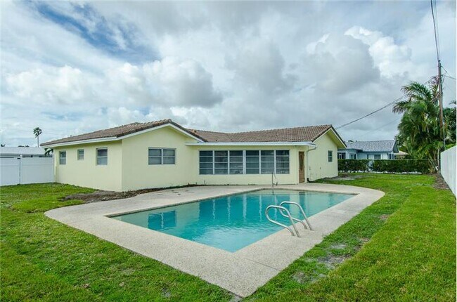 Foto del edificio - 102 St Cloud Ln