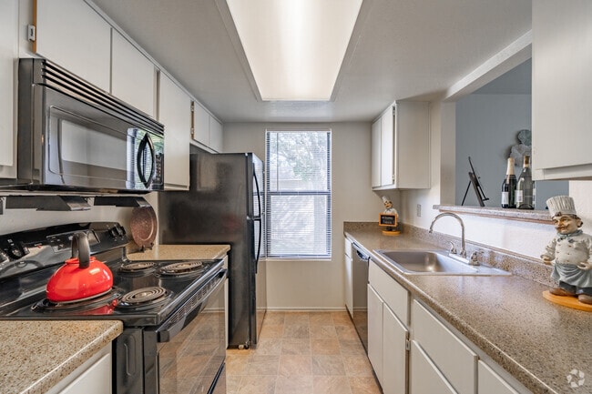 Interior Photo - Canterbury Woods Apartments