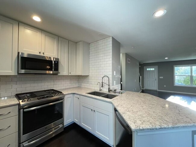 Foto del edificio - 703 Cricket Ln