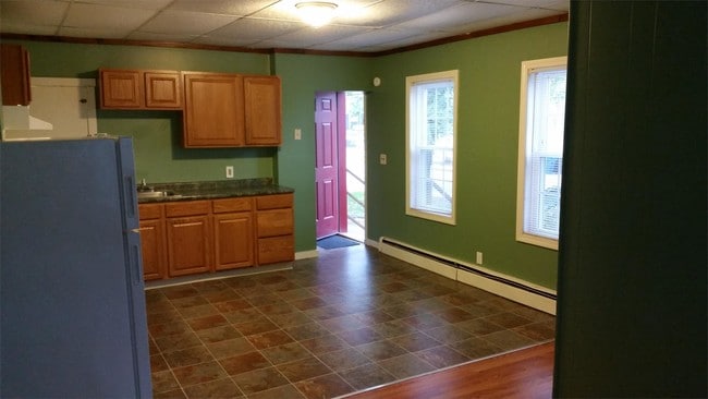 Building Photo - 4 Vosler Dr