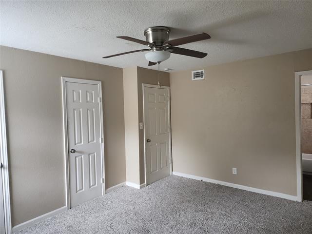 Foto del edificio - 6801 Trail Lake Dr