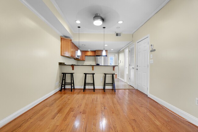 Foto del edificio - 1008 N St NW