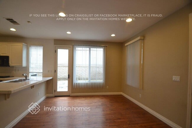 Building Photo - 9167 S Cullen Wy