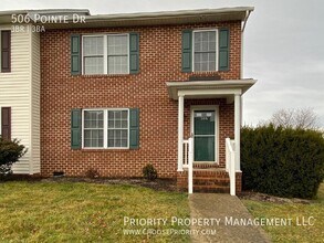 Building Photo - 506 Pointe Dr