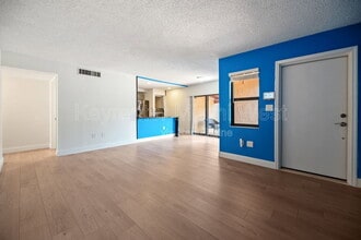 Building Photo - 201 W Park Dr