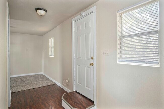 Foto del edificio - 526 Cooper St