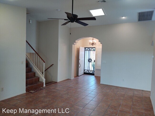 Building Photo - 5 br, 3 bath House - 71 E Windhill Drive