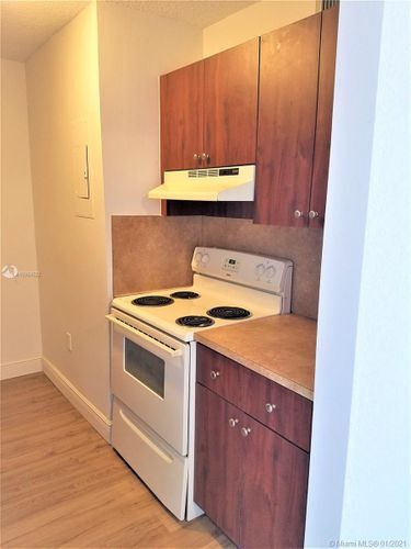Foto del edificio - 7423 SW 152nd Ave