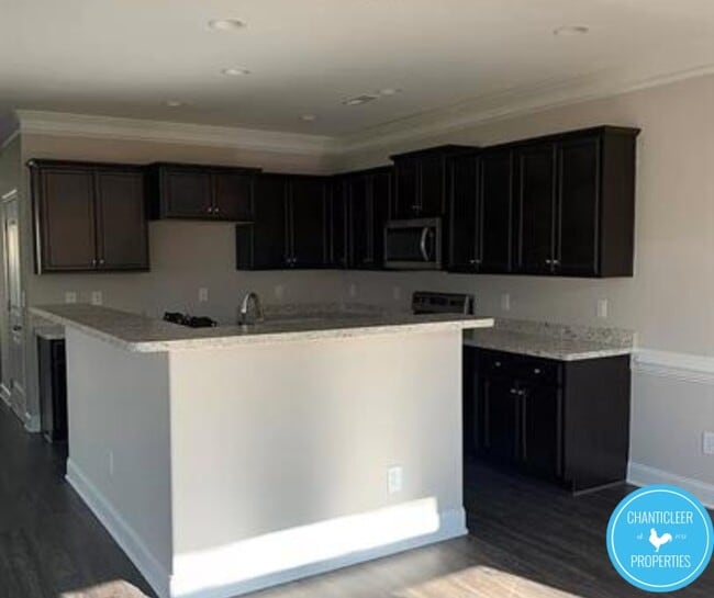 Building Photo - 837 Silver Leaf Dr
