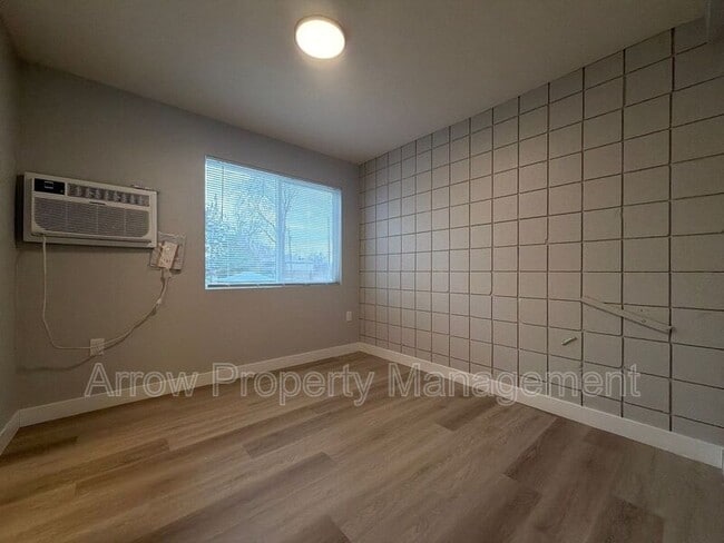 Foto del edificio - 877 N 26