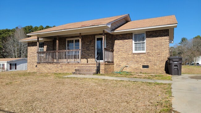 Foto del edificio - 4525 Legion Rd