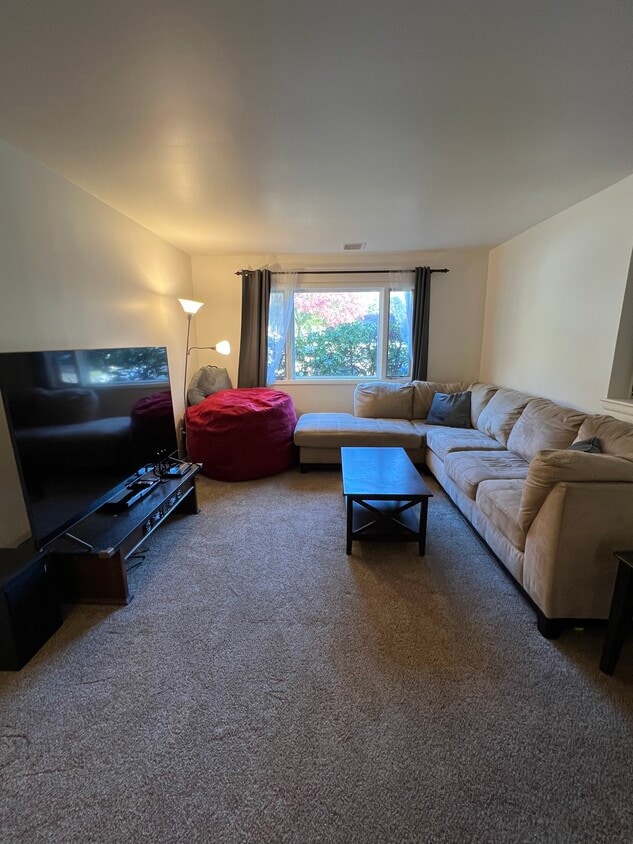 Primary Photo - 3125 Sayre Dr