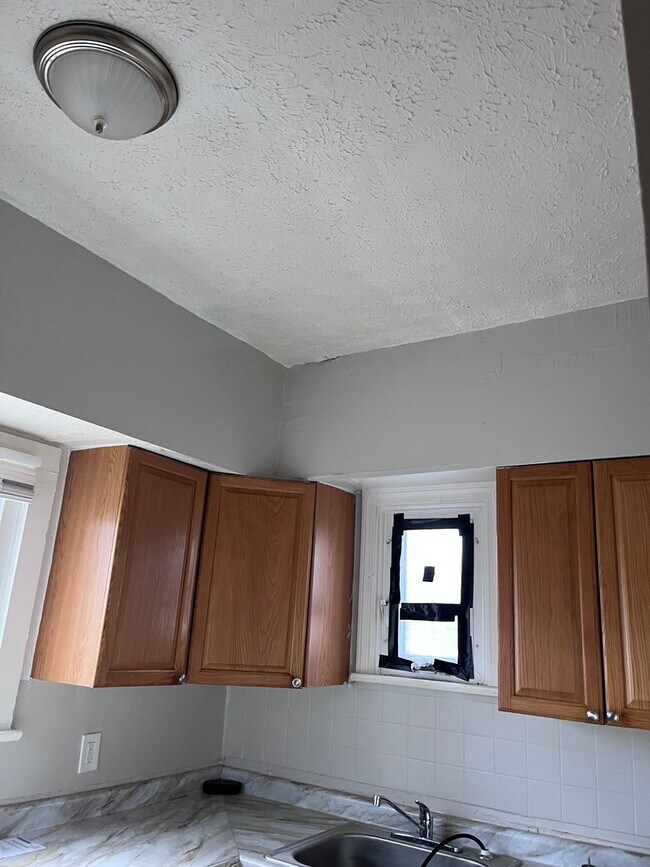 Foto del edificio - 3-Bedroom Home for Rent in Cleveland – Pet Friendly! Only $1,300