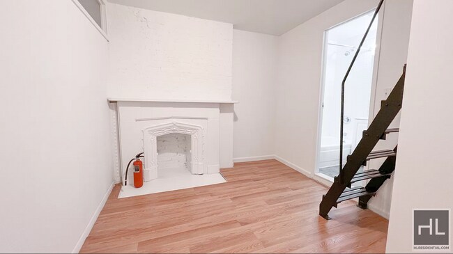 Building Photo - RARE & UNIQUE NOMAD 2BR NEAR 6 TRAIN