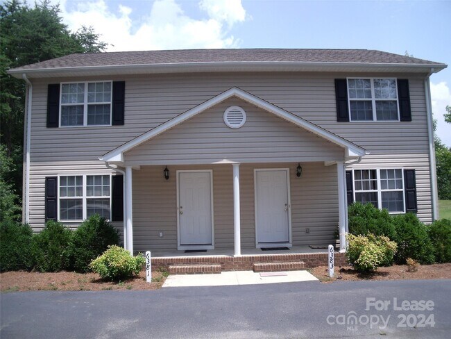 Building Photo - 6381 Kidville Rd