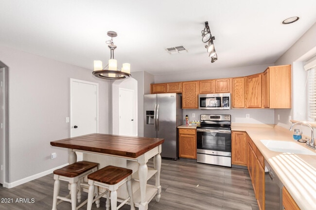 Building Photo - 2518 W Bent Tree Dr