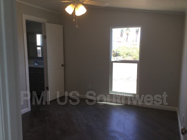 Foto del edificio - 1435 Park Ln