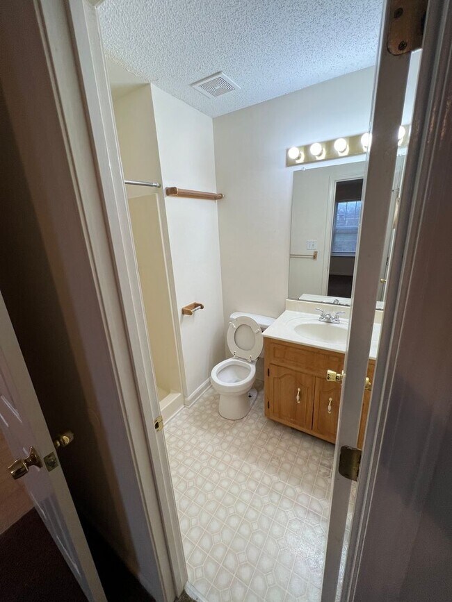 Foto del edificio - Available home in Cozy Caul-de-sac