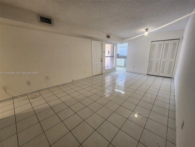 Foto del edificio - 11810 SW 80th St