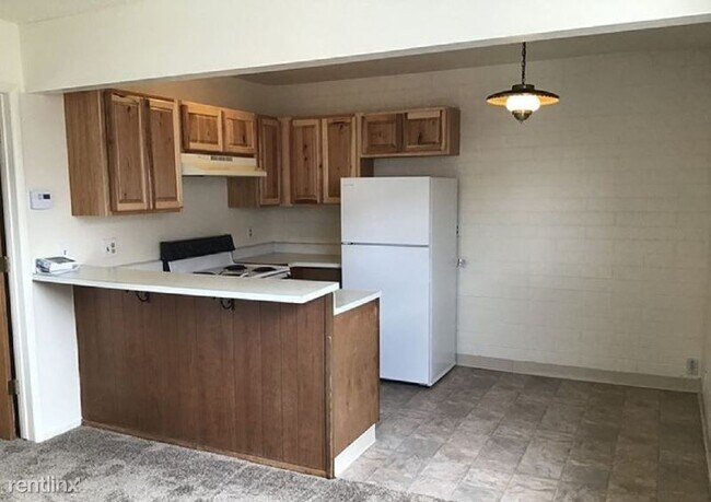 Building Photo - 1 br, 1 bath Apartment - 1424 Mchenry St