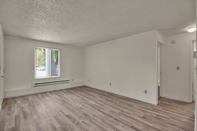 Building Photo - 1700 Blankenship Rd