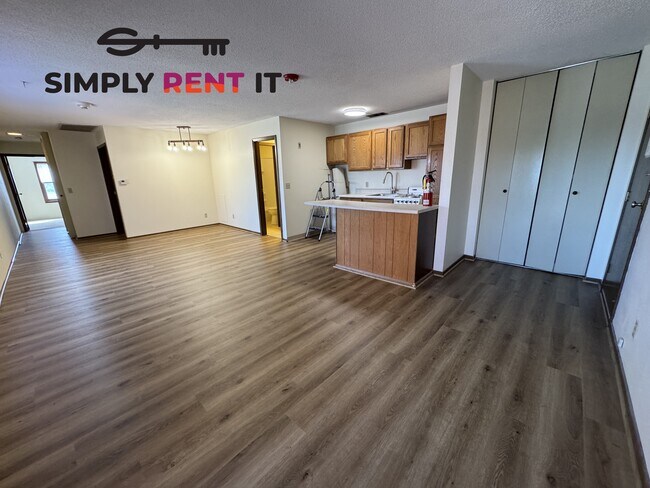 Foto del edificio - Renovated 2 bedroom, Story City