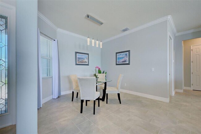 Foto del edificio - 15240 Spanish Point Dr