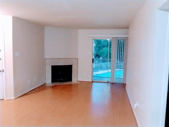 Foto del edificio - 11201 Lynbrook Dr