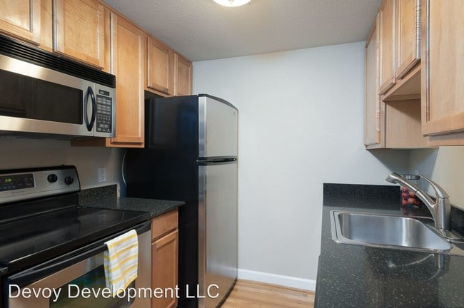 Building Photo - 5636 Waterman Blvd