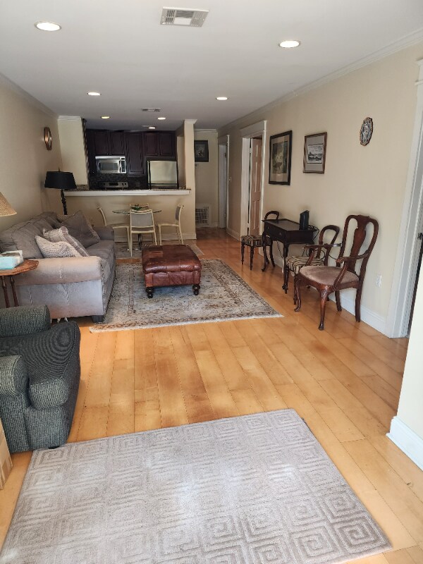 Foto principal - 610 N Rampart St
