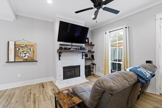 Foto del edificio - 421 St Thomas Ln