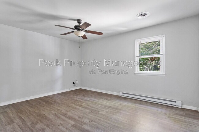 Foto del edificio - 3801 Grizzard Dr