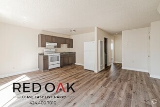Building Photo - 12883 San Fernando Rd