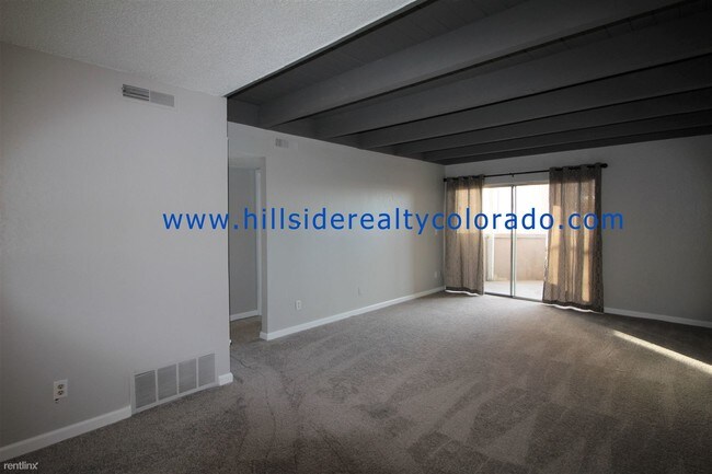 Building Photo - 3130 Van Teylingen Dr