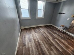 Building Photo - 379 Straight St