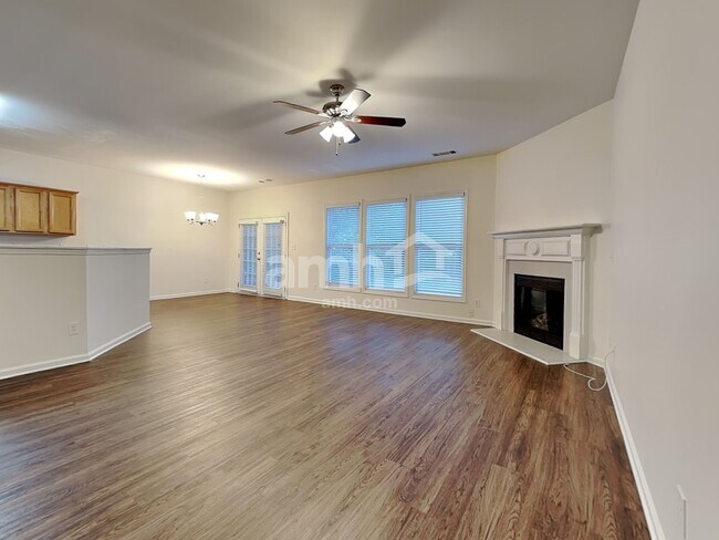 Foto del edificio - 2352 Valley Mill Ct NE