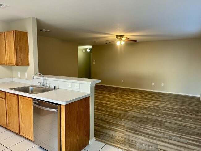 Foto del edificio - 3405 Portsmouth