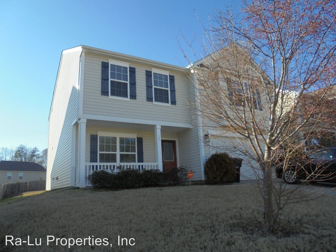 3 br, 2.5 bath House 1570 Welford Dr House Rental in Kernersville