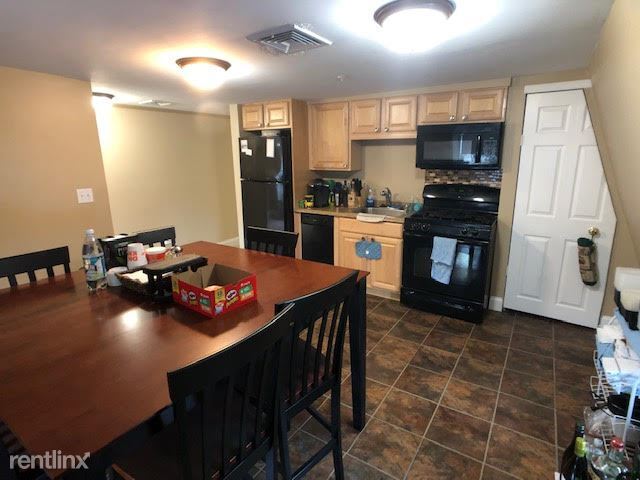 Building Photo - 1 br, 1 bath Apartment - 13 Pomeworth St