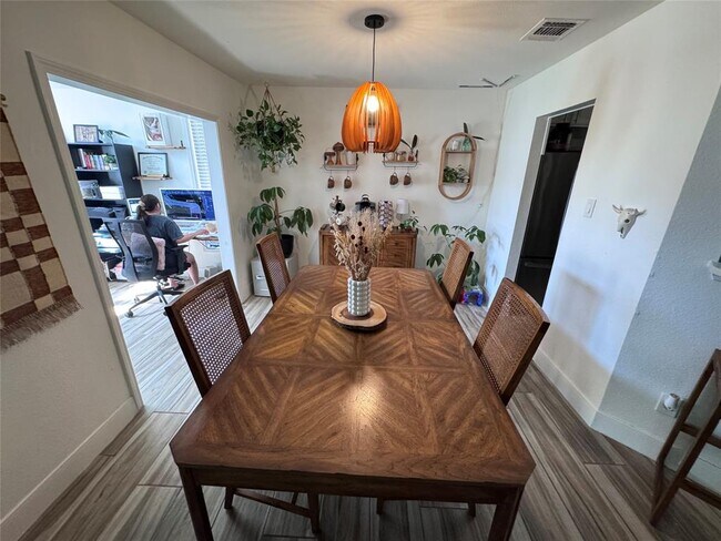 Building Photo - 2126 River Hollow